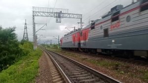 Электровозы ЭП1-174 и ЭП1-299 с фирменным поездом №214Э «Восток» Хабаровск-Тихоокеанская.
