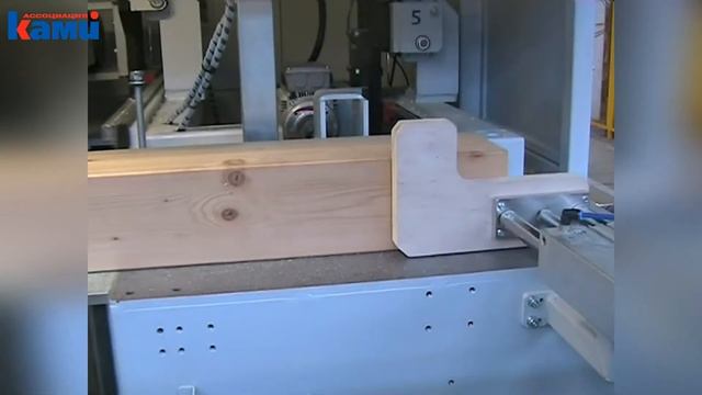 Станок с ЧПУ для обработки строительного бруса Stromab TopMaster. Процесс обработки детали дома смотреть онлайн