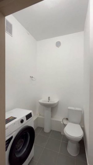 2кв, Академика Парина 4
