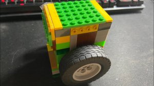 Как сделать очень простой вакуумный 2-тактный двигатель из лего