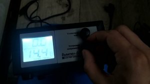 Зарядка необслуживаемого  аккумулятора автомобиля Вымпел 57