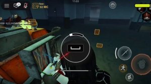 Играю в Violence Diatrict-Район насилия в роблокс))Я всю ночь не спала и не чувствую усталости😧