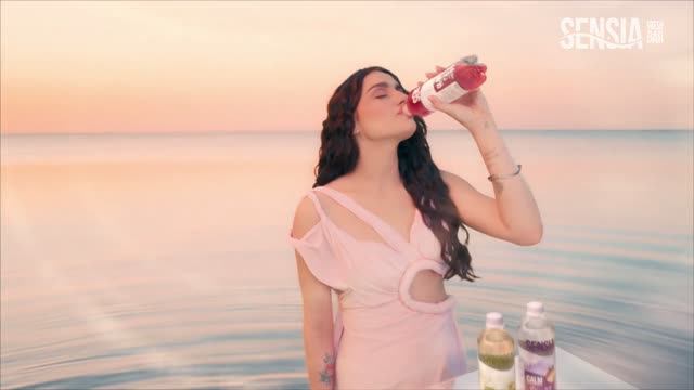 Fresh Bar. Sensia - Красиво чувствовать себя хорошо (MONA) (2026)