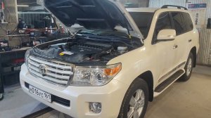 Чистка впускного коллектора и заглушки ЕГР Toyota Land Cruiser 200