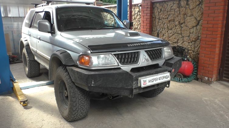 Замена маслосъемных колпачков и регулировка клапанов на Mitsubishi Pajero Sport 2,5 Мицубиси Паджеро