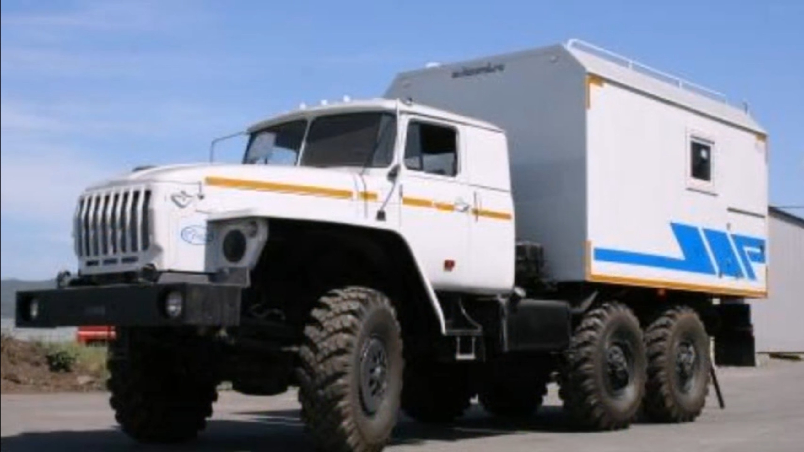 #1241.УРАЛ 4320 6Х6 "РУССКИЙ ВЕЗДЕХОД" ТЮНИНГ (АВТО БЛОГ 2014)