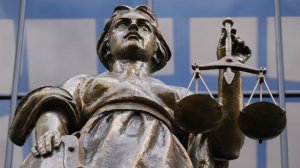 Подозреваемому в организации заказных убийств бизнесмену Траберу избрали меру пресечения