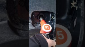 LADA NIVA TREVEL,  ЗАЛИЛ ПОДЗАВЯЗКУ, ОПРЕДЕЛИЛ РАСХОД. 11,74 ЛИТРА  НА 100 КМ. ГОРОД, ЗАГОРОД))