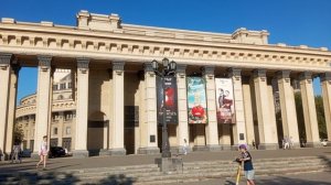 РУБРИКА ПРОГУЛКА   ДО ОПЕРНОГО ТЕАТРА