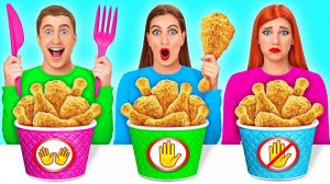 Едим Без рук vs Одной рукой vs Двумя руками Челлендж # Смешные ситуации с едой от Multi DO Challenge