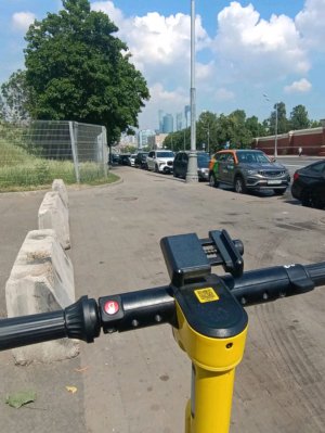 На улице