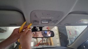 снятие переднего плафона освещения салона автомобиля JAECOO J6