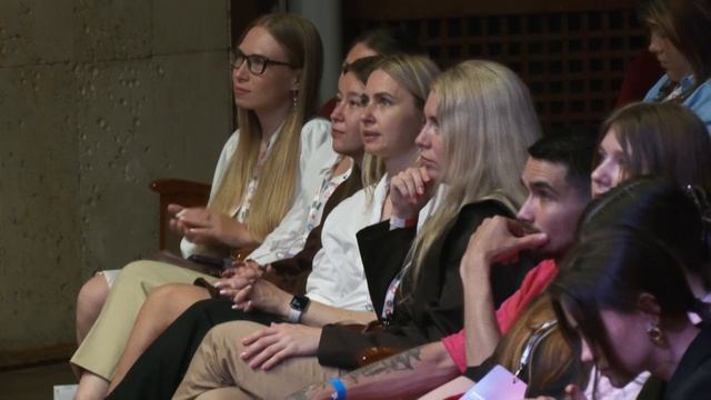 В Каменске-Уральском прошел форум рабочей молодежи Южного управленческого округа. Панорама 19.06.26