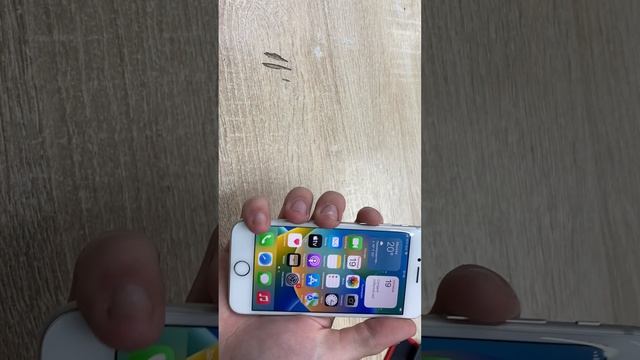 Apple IPhone 8 2/64 Гб
