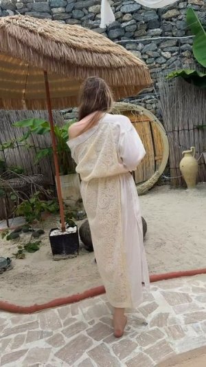 Белое кимоно из невесомого хлопка и утро сразу становится немного другим.