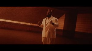 Teddy Swims – Bad Dreams (Official Music Video)