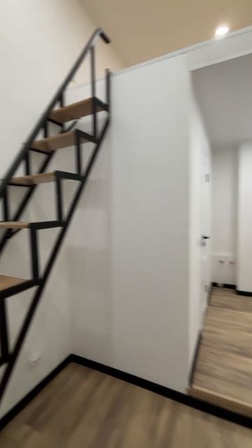 Студия 16.2 кв м с чистовым ремонтом, антресолью, Санкт-Петербург, ул. Чайковского