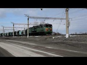Тепловоз 2ТЭ10М-3263 с транскомовским экспрессом. Звук 10Д100.