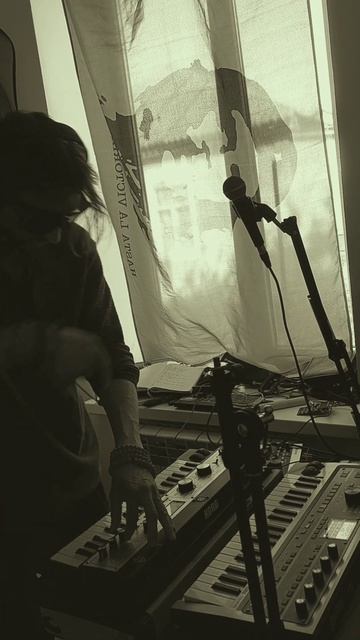 Импровизация на синтезаторах. #вирэйн #livelooping
