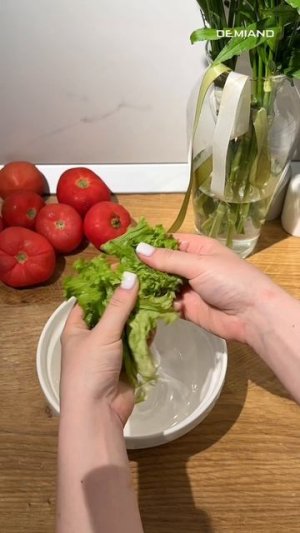 Салат с запеченной феттой