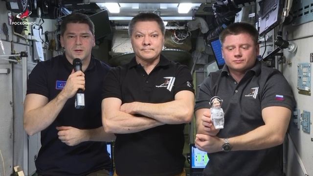 Космонавты о МЕН и Дети азии смотреть онлайн