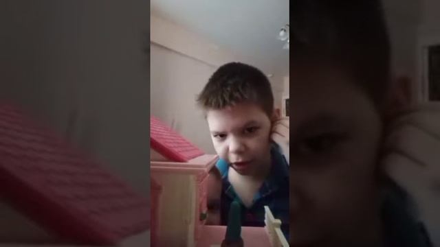 Кактус на балконе