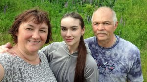 Остались опять одни//По магазинамДомашние хлопоты//