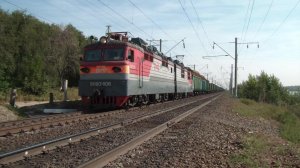 ВЛ80Т-1106 с грузовым поездом