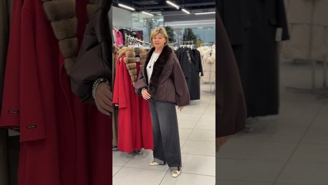 НОВАЯ КОЛЛЕКЦИЯ ПАРОК ИЗ ИТАЛЬЯНСКОЙ ТКАНИ С ОТДЕЛКОЙ ИЗ АУКЦИОННОЙ НОРКИ 117900р. ТКАНЬ С ВОДООТТА смотреть онлайн