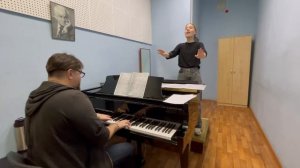 Видео 4 выступление в классе (концертмейстер Р.Кармаков)