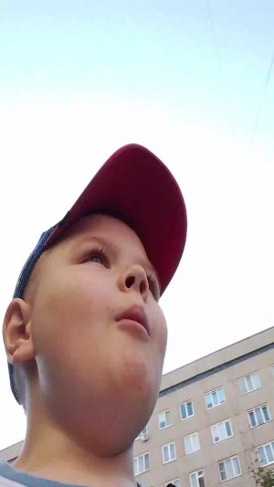 иду в кинотеатр