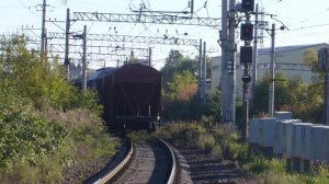 Хвост поезда крупным планом: необычная картинка под успокаивающий стук колес