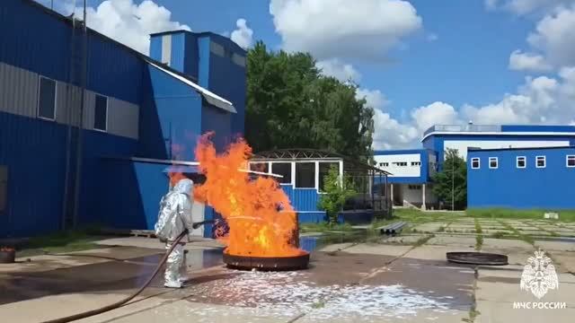 Огневые испытания по тушению водорастворимых (полярных) жидкостей пеной низкой и средней кратности смотреть онлайн