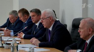 В Екатеринбурге генпрокурор Александр Гуцан обсудил нехватку мест в детских садах.