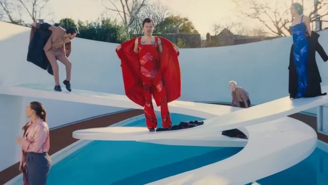 Harry Styles - As It Was (Official Video) смотреть онлайн