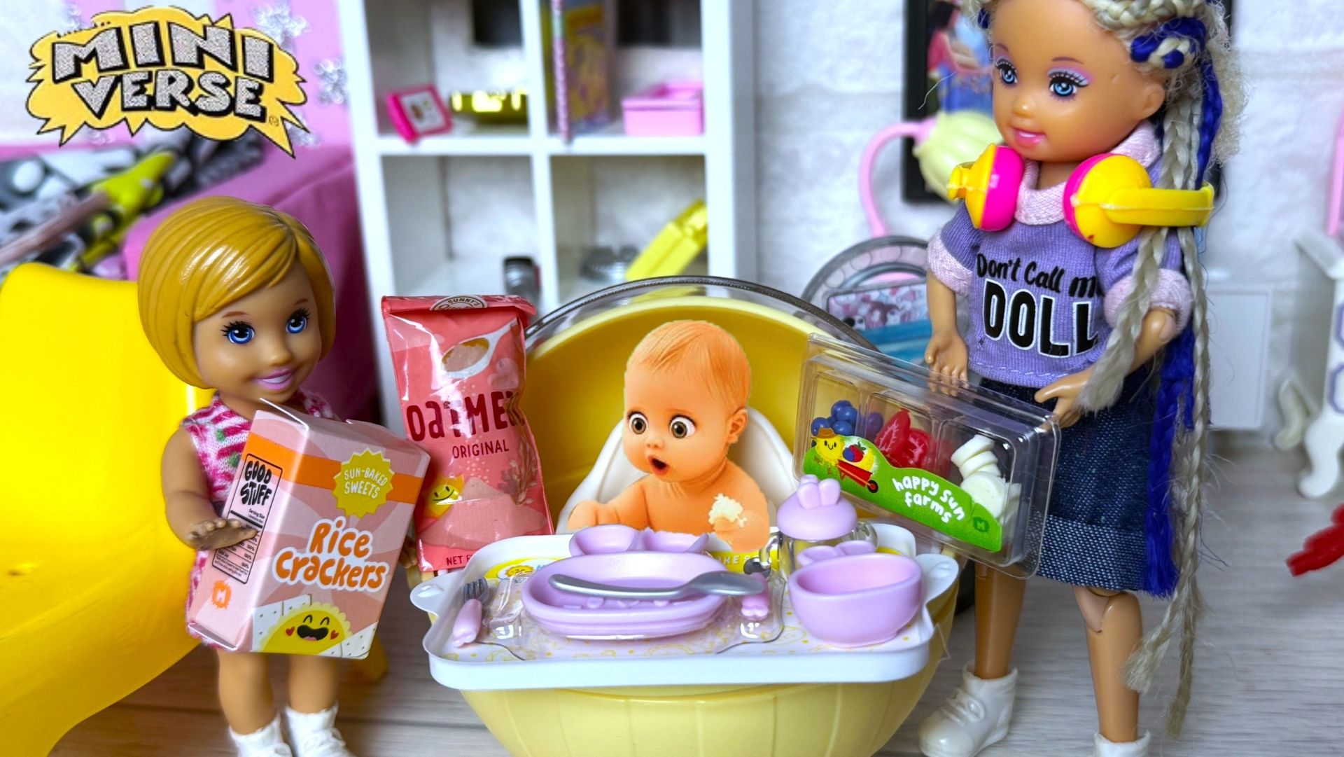 Как накормить малыша?👶 Мини еда настоящая😮 Катя и Макс веселая семейка куклы Барби mini real baby смотреть онлайн