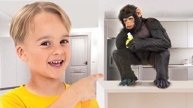 Игрушки превратились в настоящих животных и заполонили дом! Крис и Алиса изучают названия животных и