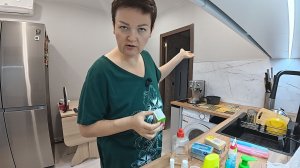 Вован БЕСИТСЯ, выкинула половину СОВМЕСТНОНАЖИТОГО имущества! РАСХЛАМИЛА мозги и рада этому! Влог
