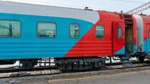 Монгольский поезд прибывает в Иркутск с китайскими туристами в конце зимы 2026