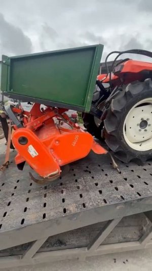 Отгрузка трактора Kubota GT3