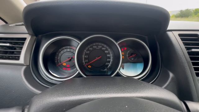 Обзор Nissan Tiida  2012  1.6  АКПП