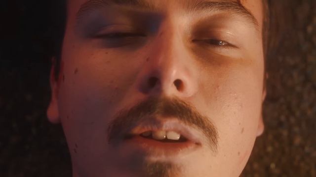 AVAION – Pieces (Official Video) смотреть онлайн