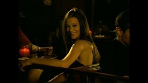 Maroon 5 – She Will Be Loved (Official Music Video)