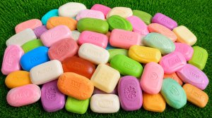 Удовольствие на несколько минут: 3 радужные ванночки с конфетами M&M's и волшебной слизью