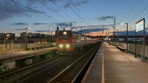 «Гуднул» Электровоз ЭП2К с пасс.поездом на пл.Сортировочная им.В.Н.Морозова, июнь 2026 года