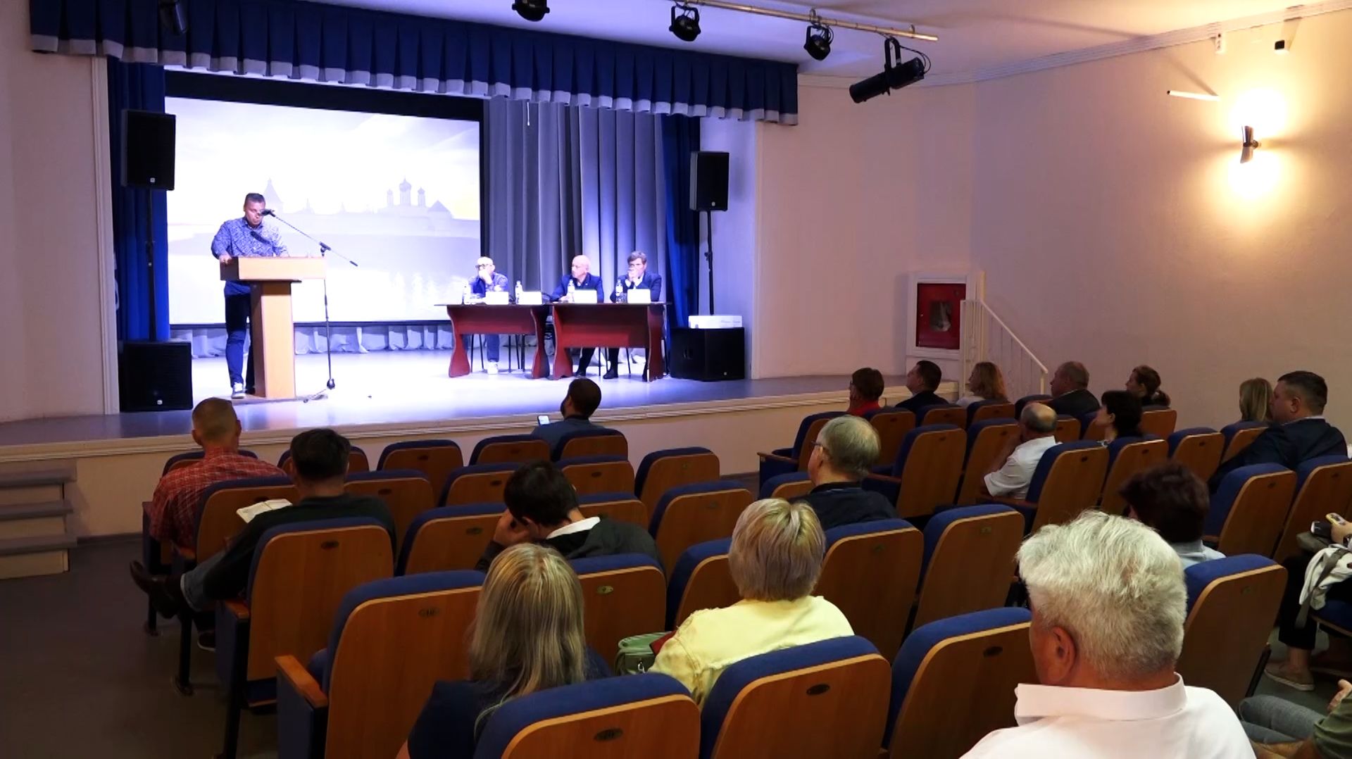 2026.06.20 Совещание с животноводами в центре Рассвет