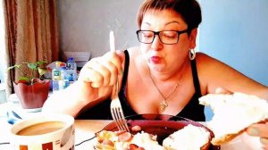 А майка -то новая, как я люблю😉, зачем скрывать мои идеальные организмы🤗Купила джинсы!/архив