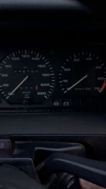 1993 VOLKSWAGEN PASSAT 1.8L запуск двигателя