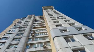 ЛЕГЕНДАРНЫЕ ЛИФТЫ в легендарном доме! КМЗ 1990