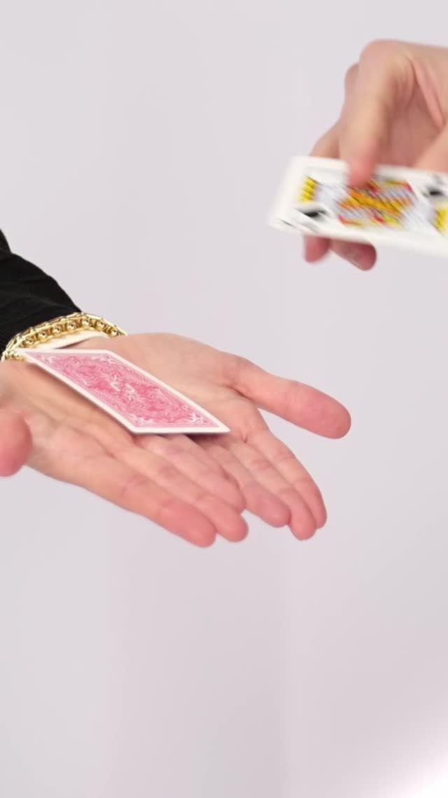 Смотри ТОЛЬКО на карту! Успеешь заметить подмену? 👀🃏
